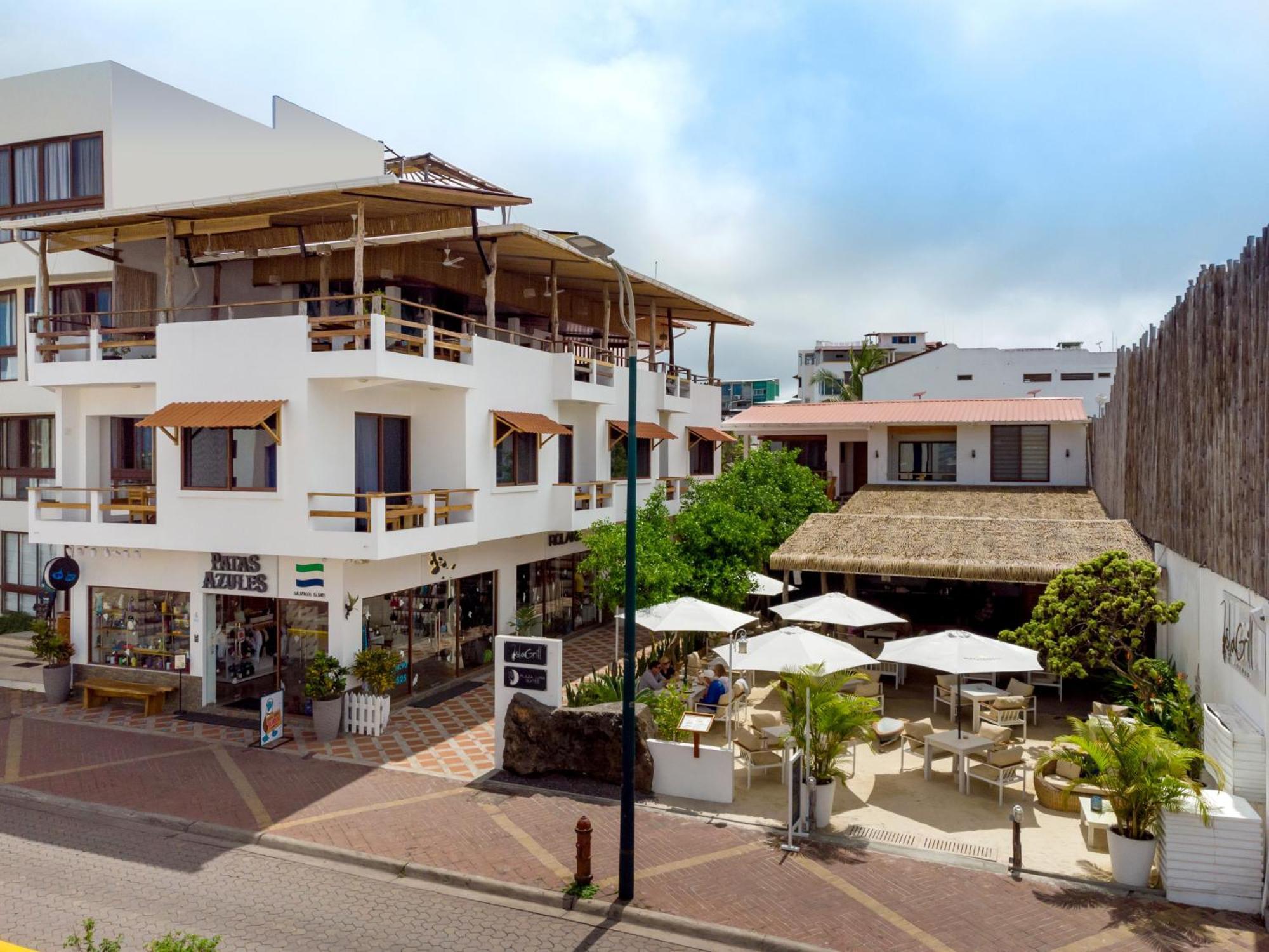 Plaza Luna Suites Puerto Ayora  Exterior photo